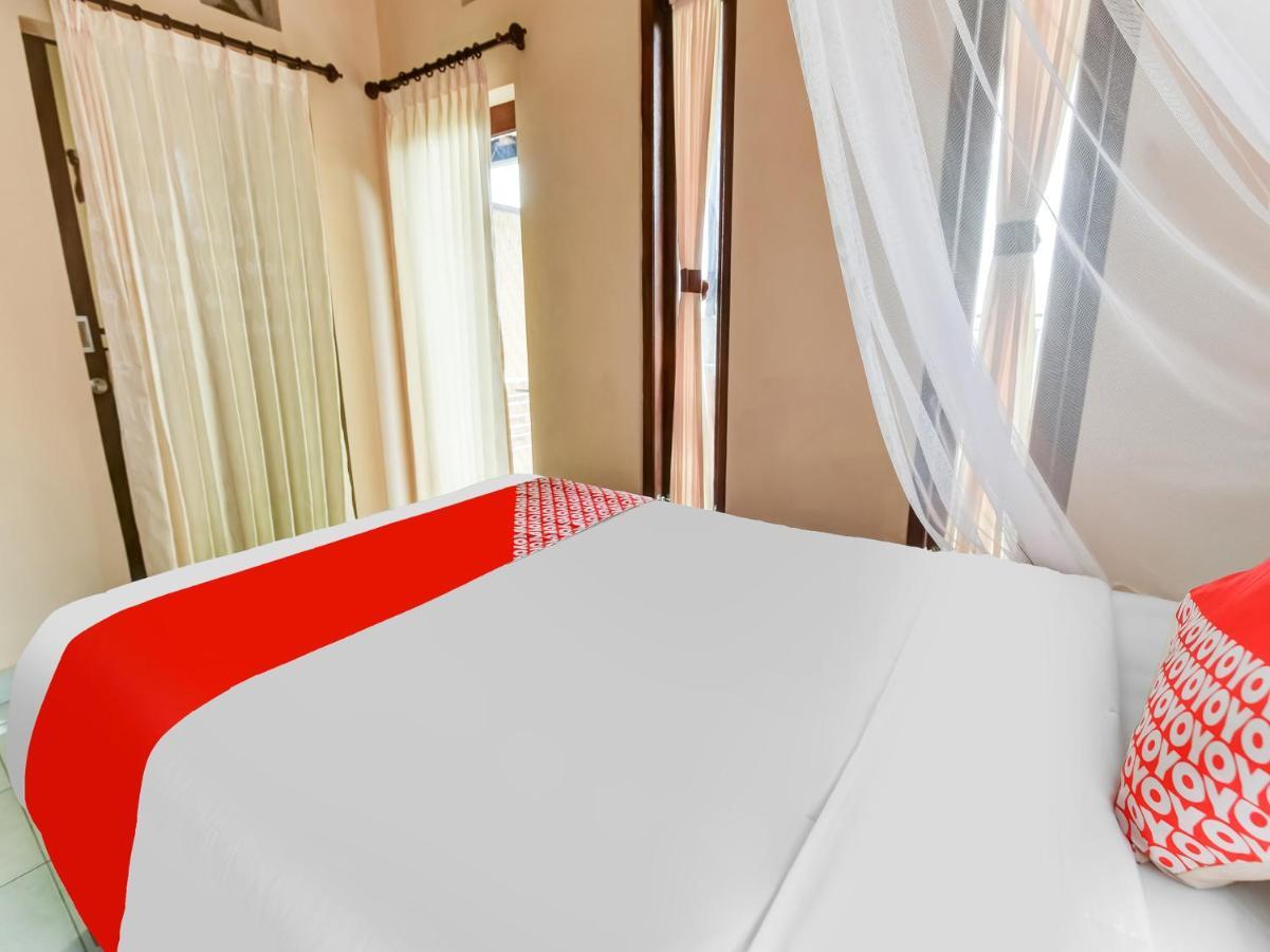 Oyo 91228 Griya Siena Hotel มุนดุก ภายนอก รูปภาพ
