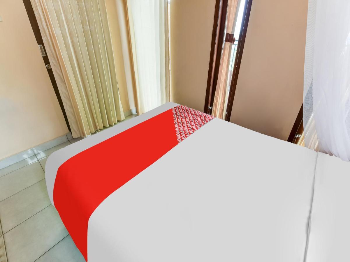Oyo 91228 Griya Siena Hotel มุนดุก ภายนอก รูปภาพ
